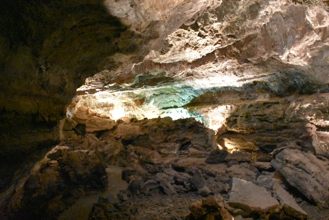 048.Cueva de Los Verdes