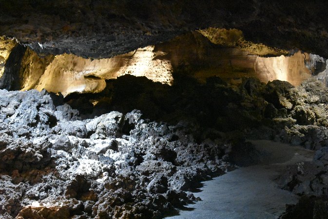 051.Cueva de Los Verdes