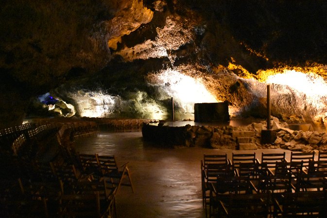 052.Cueva de Los Verdes