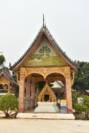 102_LuaPrab_Wat Sensoukharam