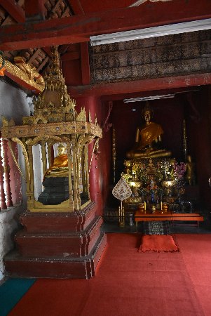 112_LuaPrab_Wat Khili