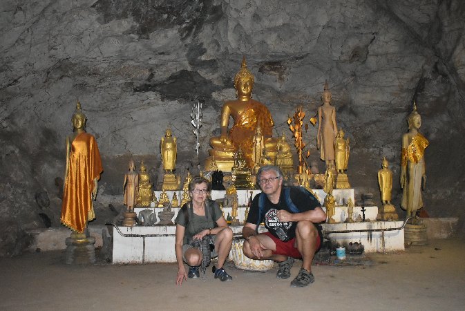 141_LuaPrab_Tham Phum Cave