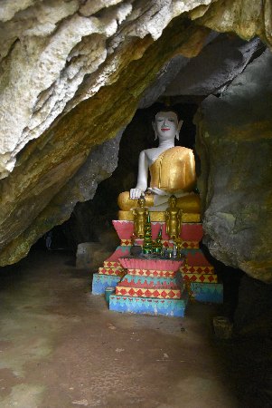 229_VaVie_Tham Hoi Cave