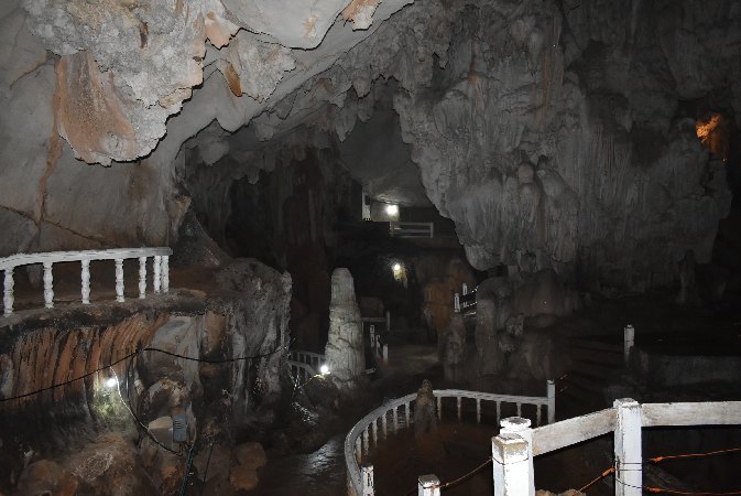 250_VaVie_Tham Jang Cave