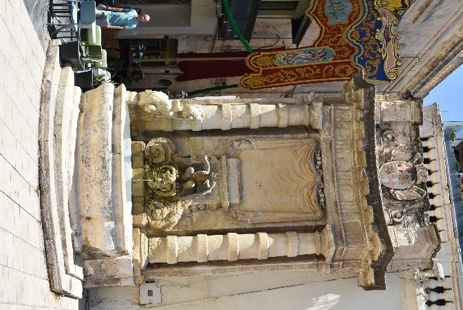 031.Valletta_Fontain St. George’s Square