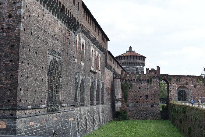 104_It-Mil_Castello Sforzesco-Torre Castellana