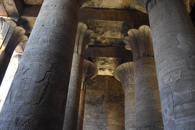 051.Eg_Edfu Temple-Hypostyle Hall