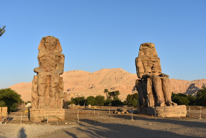 086.Eg_Colossi of Memnon