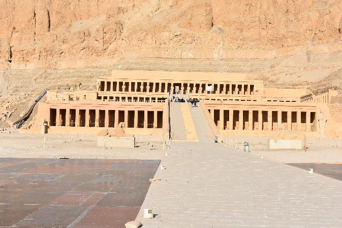 105Eg_Mortuary Temple of Hatshepsut