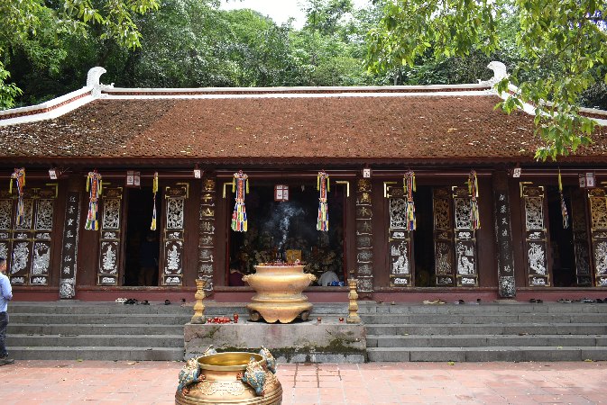 70_Vie_PerfumePagoda-Thien Tru Pagoda