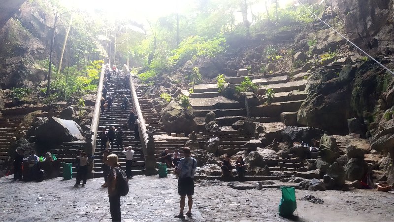 76_Vie_PerfumePagoda-Huong Tich Cave