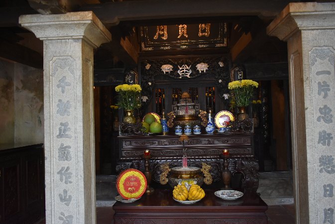 136_Vie_NinhBinh-Trang An Boat Tour-Trinh Temple