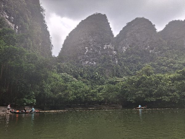 140_Vie_NinhBinh-Trang An Boat Tour