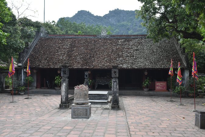 158_Vie_NinhBinh-Temple of Emperor Le Dai Hanh