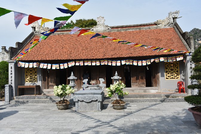164_Vie_NinhBinh-Nhat Tru Pagoda
