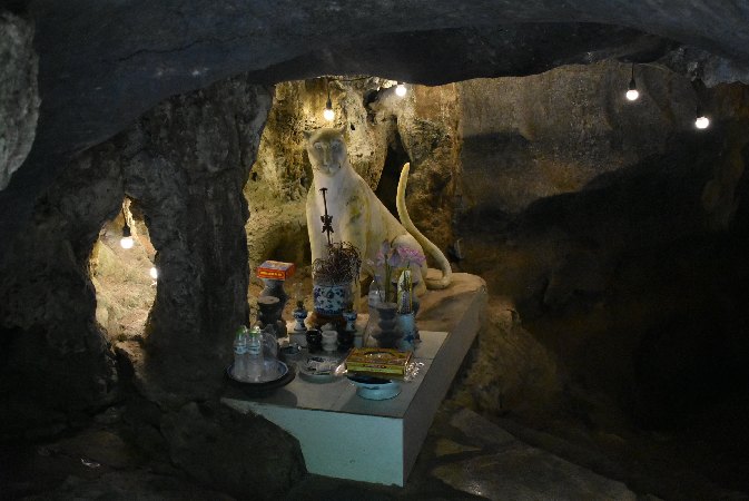 167_Vie_NinhBinh-Tiger Cave