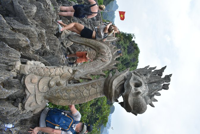 172_Vie_NinhBinh-Lying Dragon Top