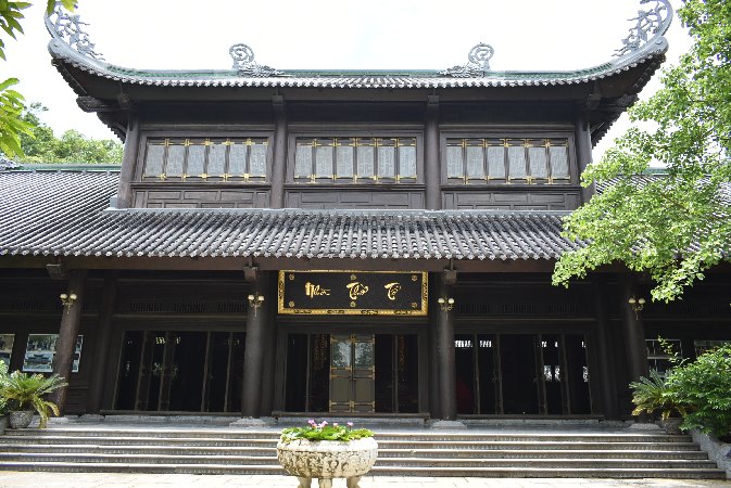 188_Vie_NinhBinh-Bai Ding pagoda-Patriarch´s Hall