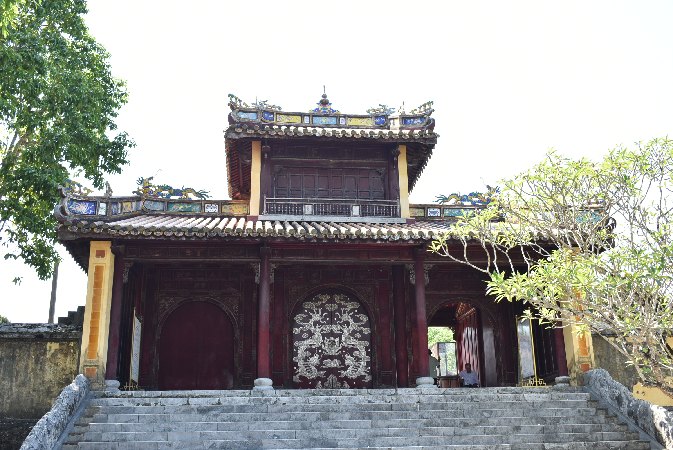 286_Vie_Hue-Tomb of Lang Dong Khanh-Entrance