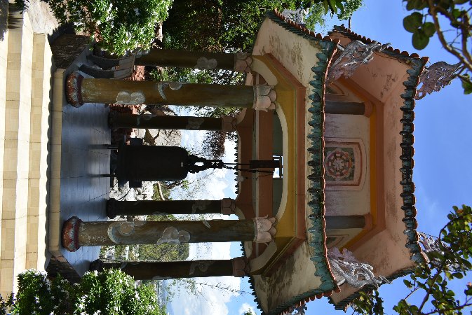 329_Vie_DaNang-MarbleMount-Tu Tam Pagoda