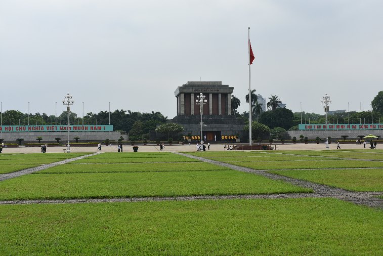 042__Vie_Hanoi-Ba Dinh Squar