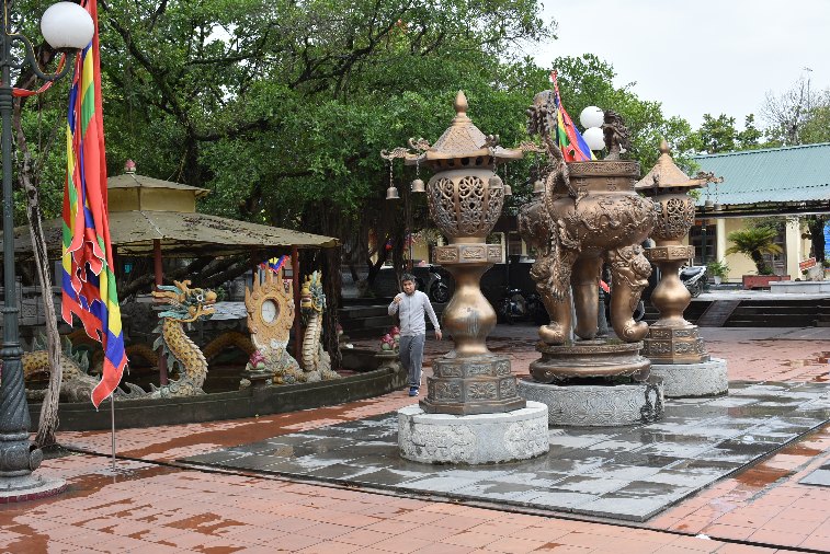 059__Vie_PerfumePagoda-Trinh Ngu Lac Linh Tu Templ