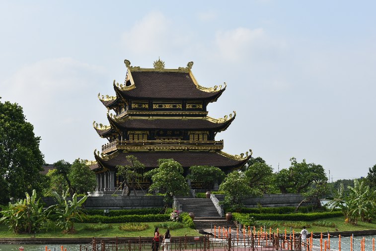 120__Vie_NinhBinh-Chua Van