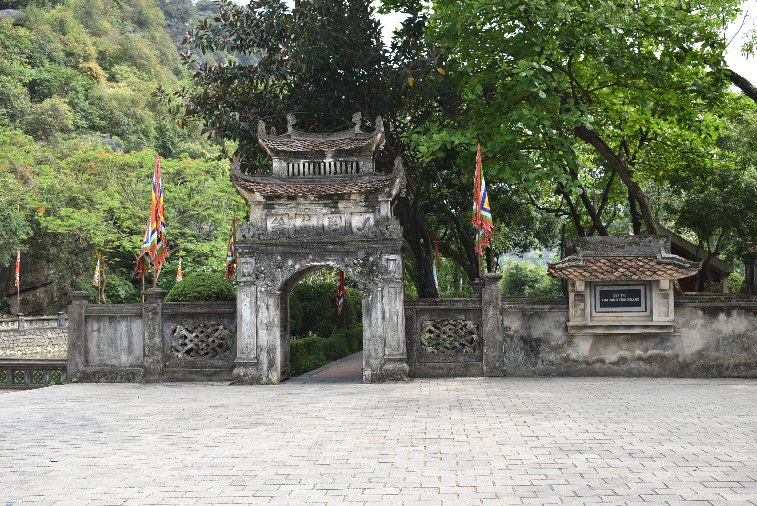 154__Vie_NinhBinh-King Dinh templ