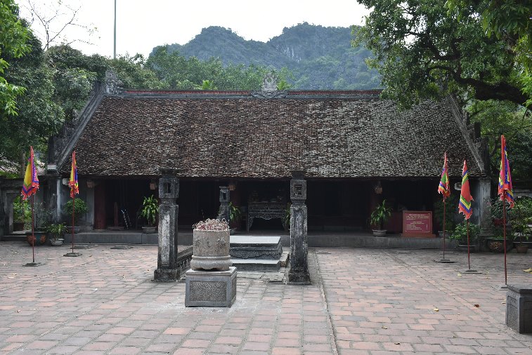 159__Vie_NinhBinh-Temple of Emperor Le Dai Han