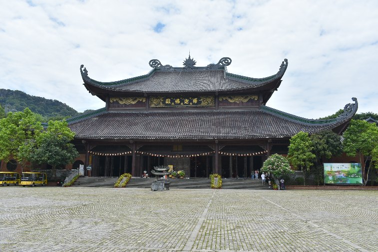 183__Vie_NinhBinh-Bai Ding pagoda-Buddha Dharma Lord Templ