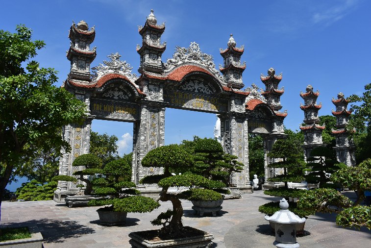 200__Vie_DaNang-Lady Buddha-Xa Loi Pagod