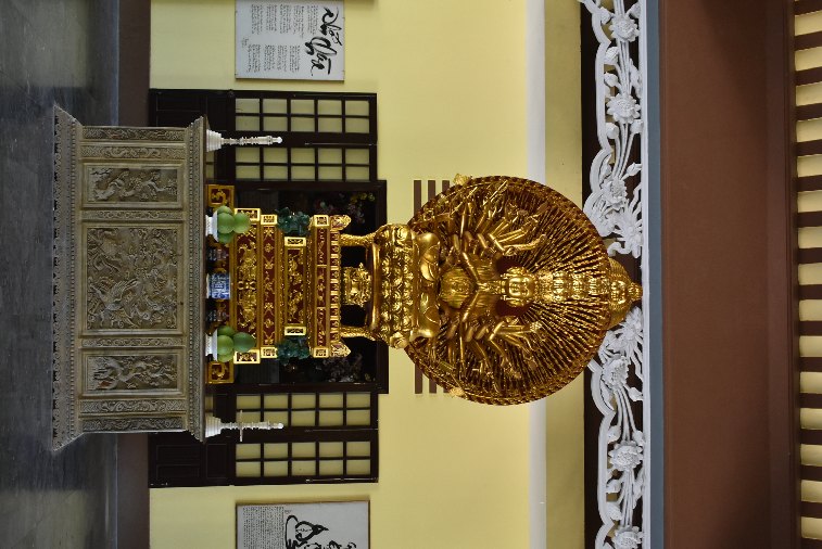 211__Vie_DaNang-Lady Buddha-Chua Linh Un