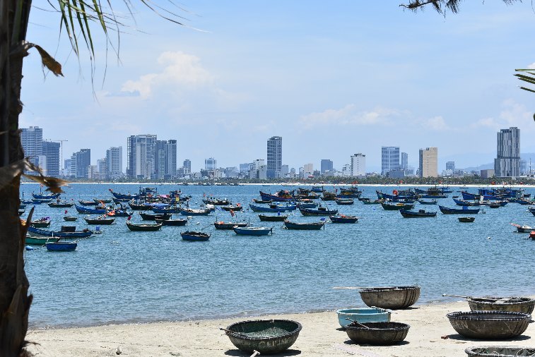 212__Vie_DaNang-Bai tam Man Thai Beac