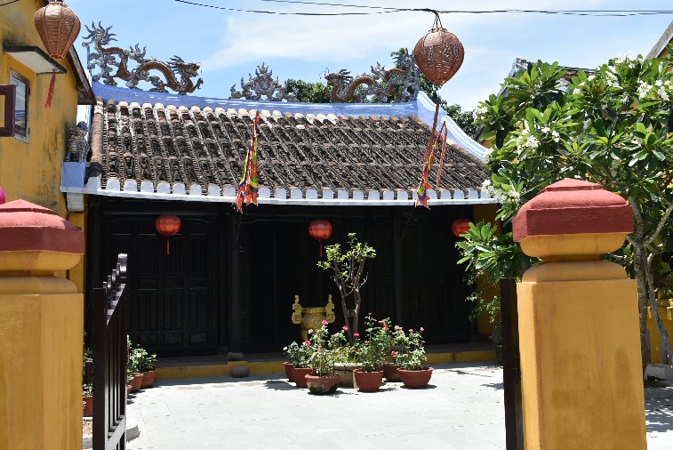 233_a_Vie_HoiAn-Family Templ