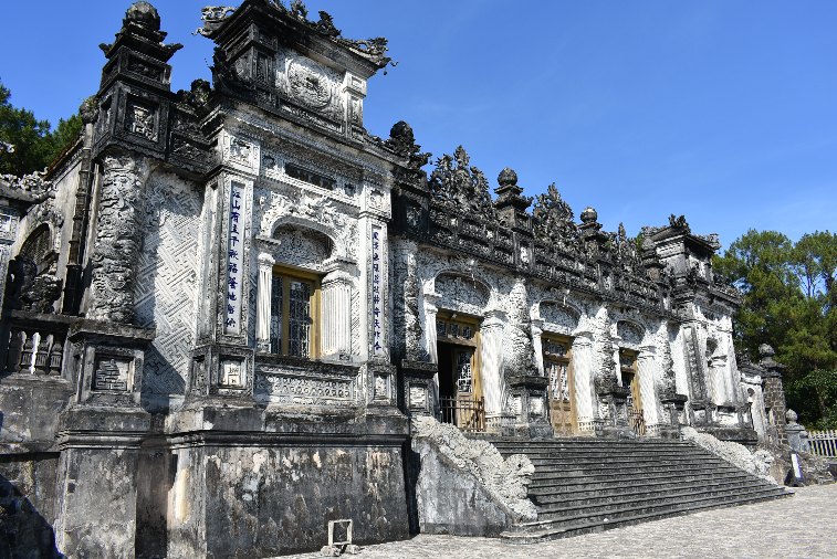 303__Vie_Hue-Tomb of Khai Din